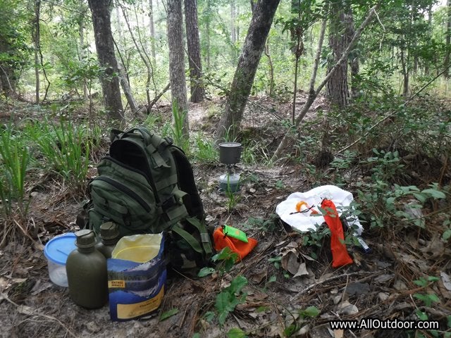 Preppers: Seven Items For a Hand Out Bag