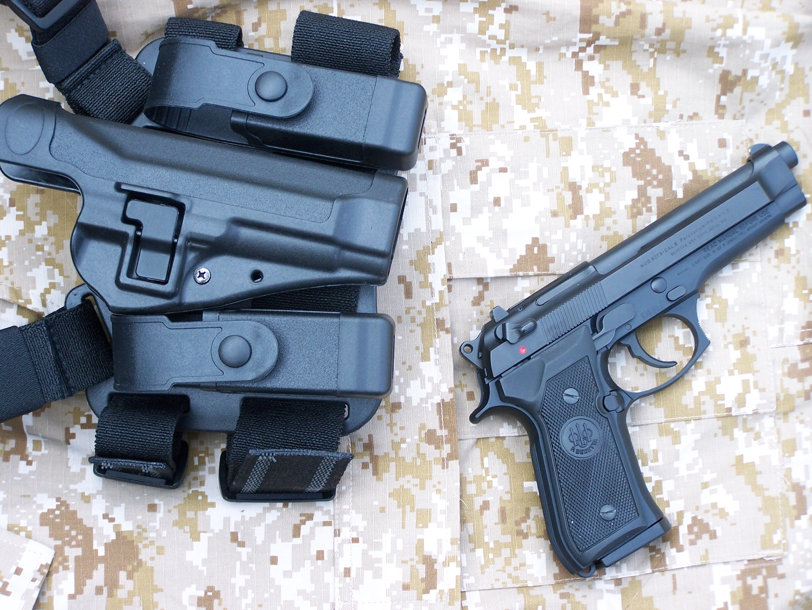 Beretta Model 92FS Beretta Model 92FS