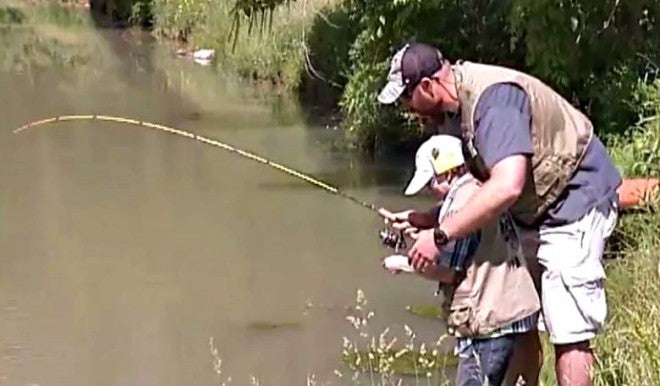 Children’s Hospital Patient Hooks Catch of a Lifetime with Steelers Player