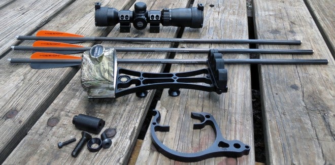 Mission XB Pro package includes Hawke scope, 3 arrows, quiver, and quiver mounting hardware.