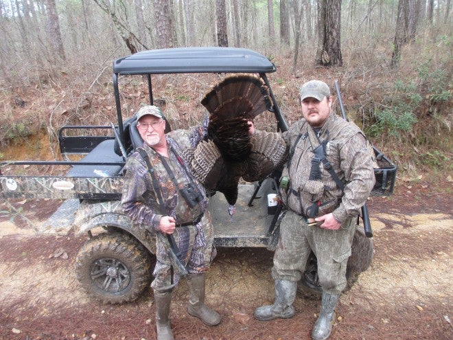 Sneaky Run-and-Gun Turkey Hunting with a Hybrid Cart is deadly