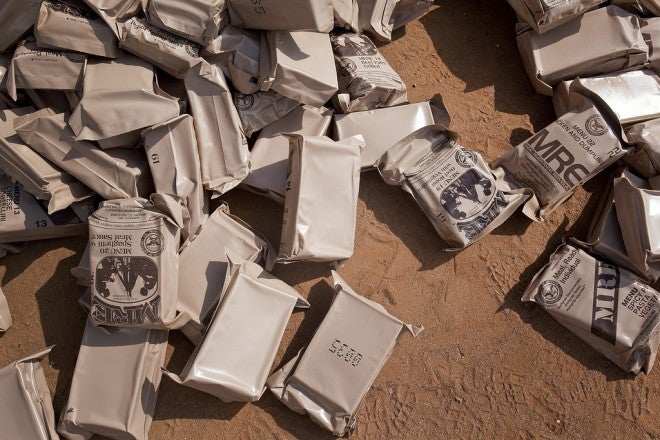 Video: Taste-testing 30-year Old MREs