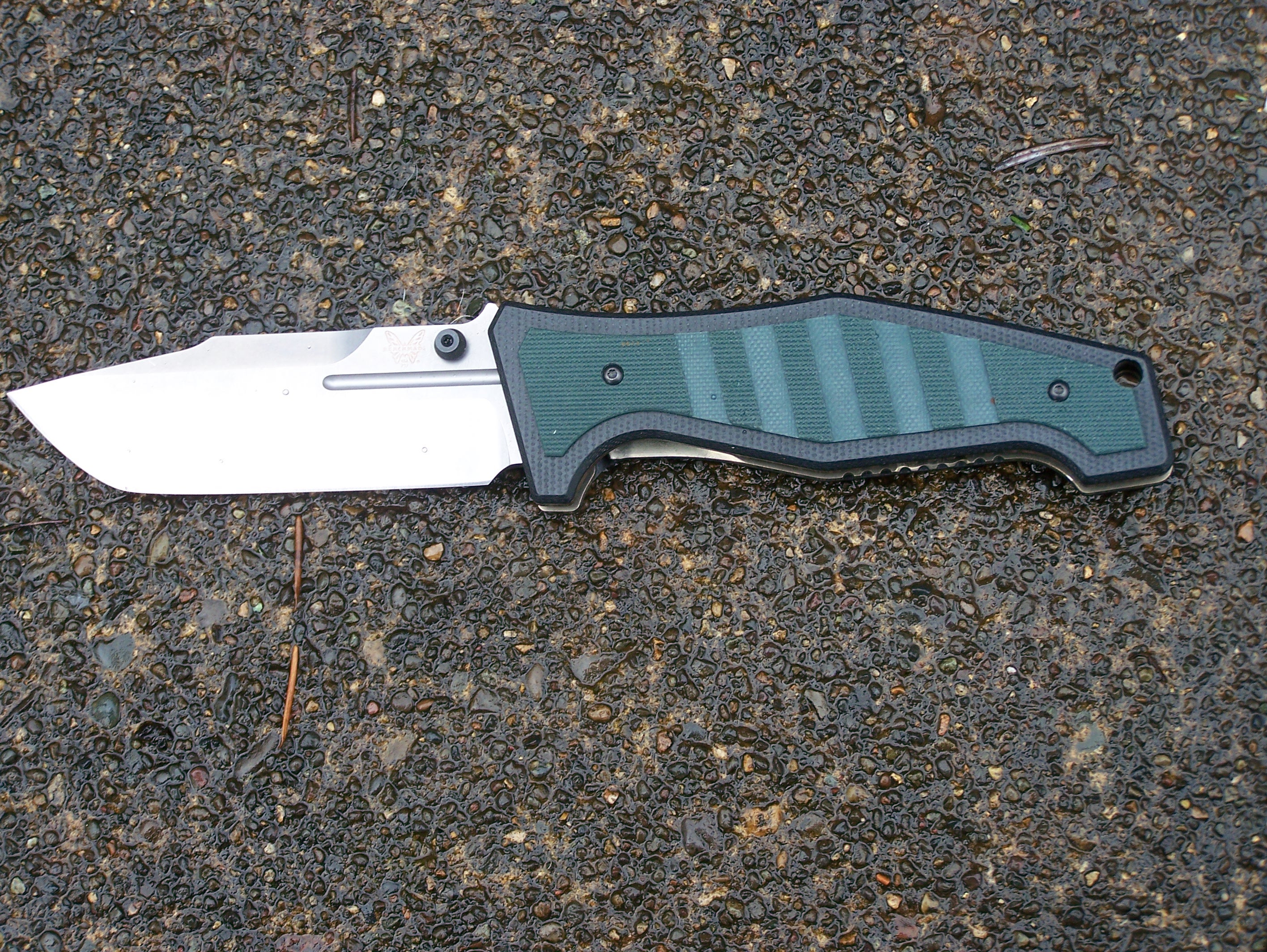 Review: Benchmade Vicar Review: Benchmade Vicar