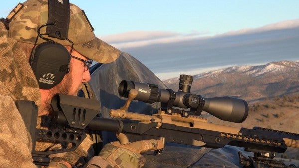 Walkers Game Ear Razor Series Electronic Earmuffs at the 2016 SHOT Show Walkers Game Ear Razor Series Electronic Earmuffs at the 2016 SHOT Show