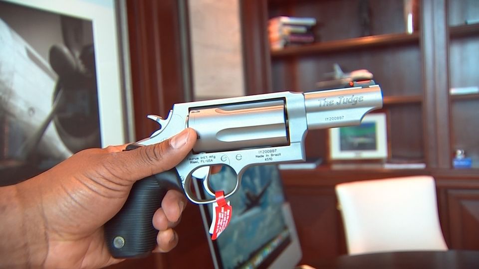 Business Owner Buys Guns For His Employees, Requires Them to be Armed Business Owner Buys Guns For His Employees, Requires Them to be Armed
