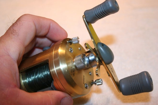 Cleaning a Baitcasting Reel 