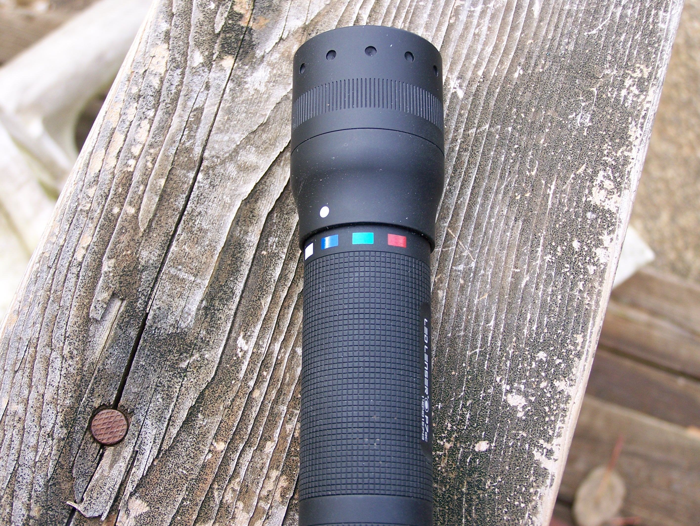 Review: LED Lenser P7QC Flashlight -