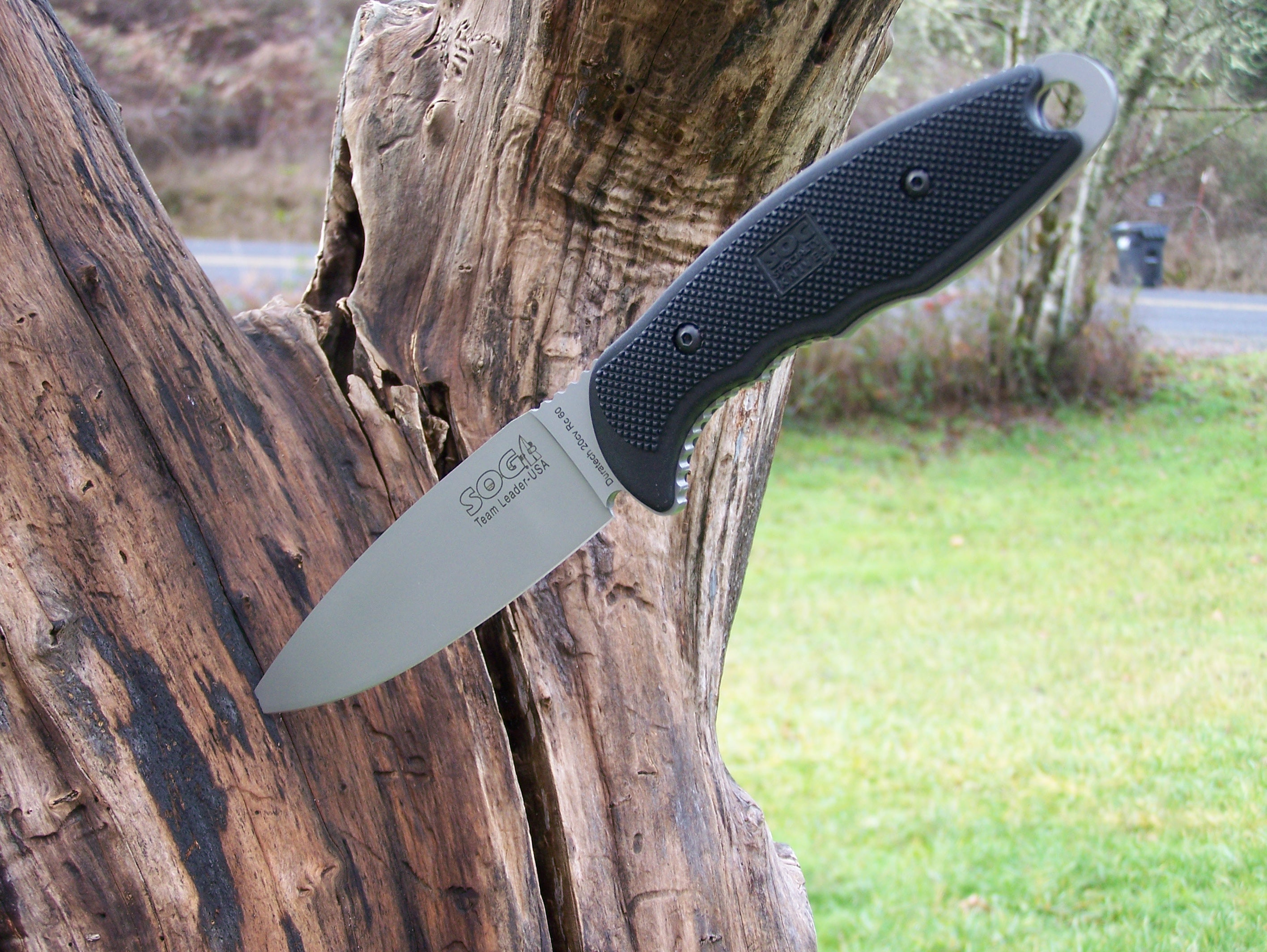 Knife Reviewers: Enough with the Fuzz Sticks and Batoning Knife Reviewers: Enough with the Fuzz Sticks and Batoning