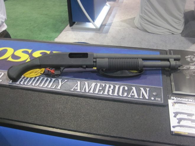 SHOT 2017: Mossberg 590 Shockwave