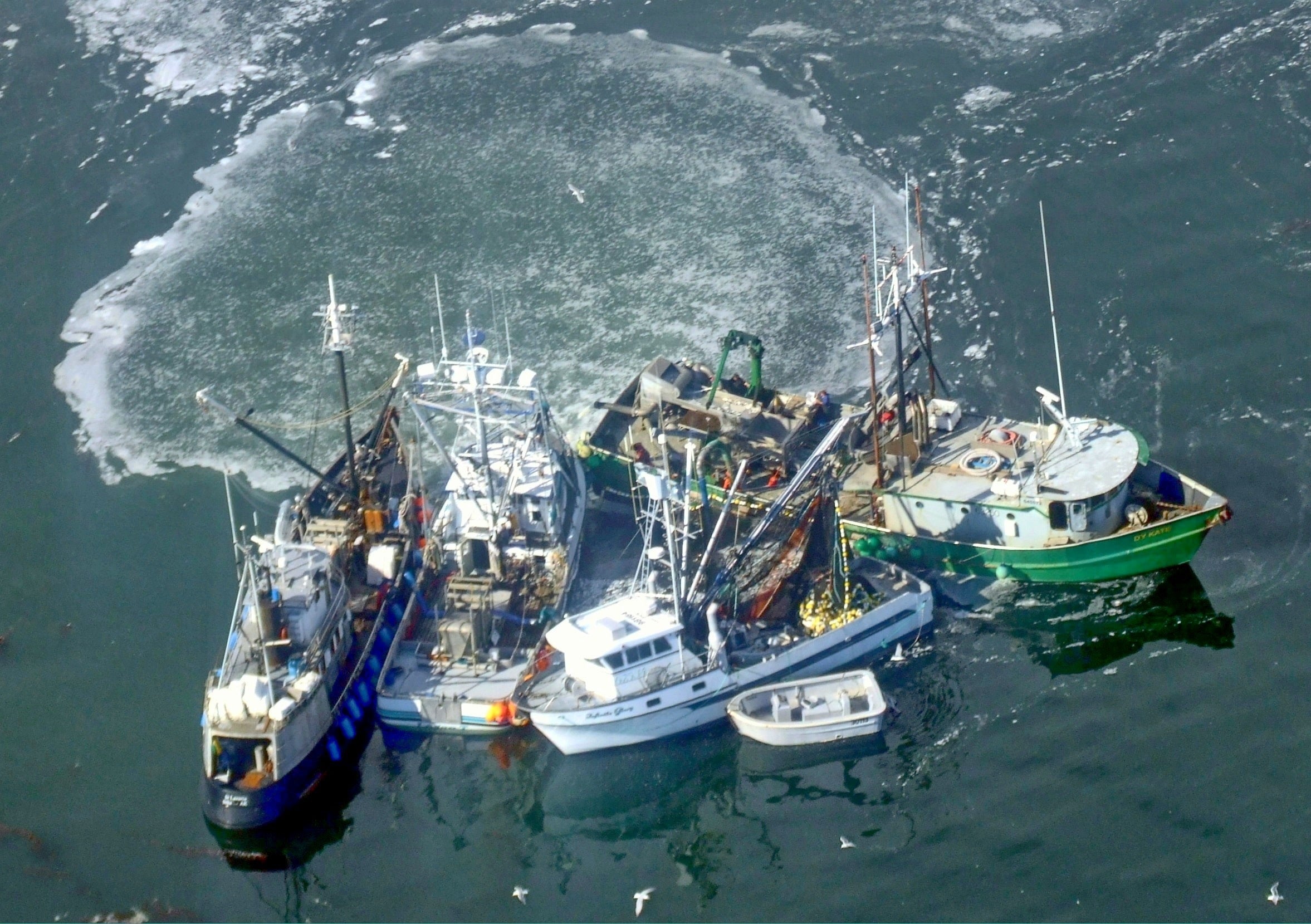 Траулер норвежское море
