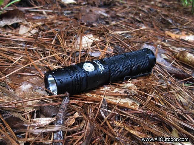 Review: ThruNite Neutron 2C Flashlight