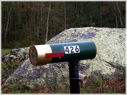 gun-mailbox-shotshell1