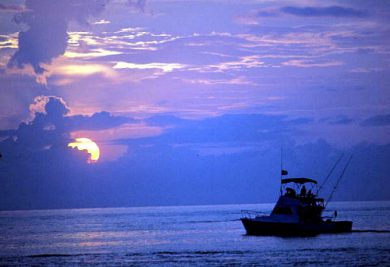 charter-fishing-key-west-florida-at-night
