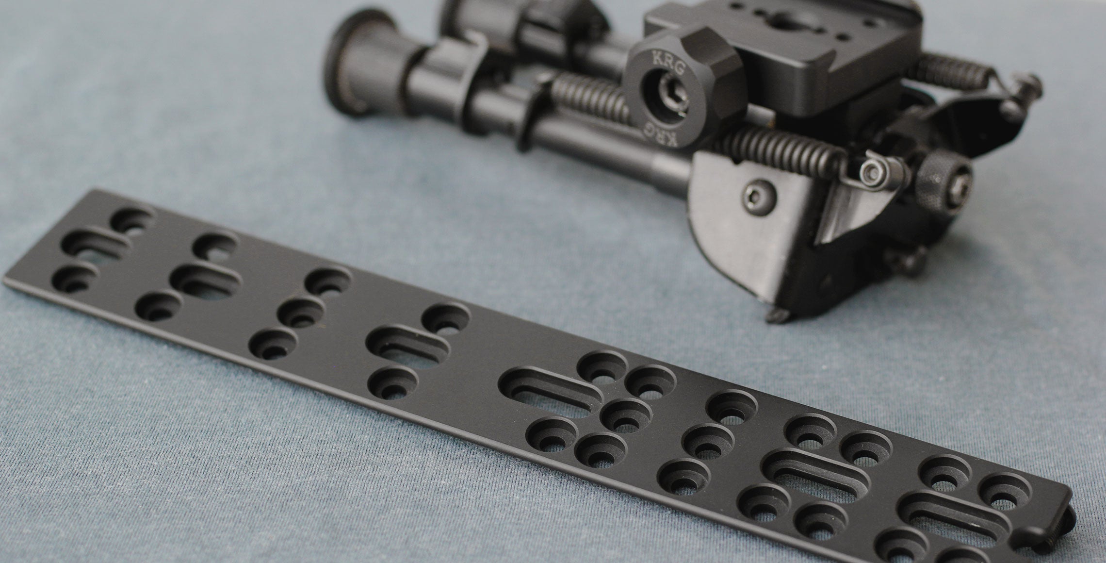 Ai key slot rail track