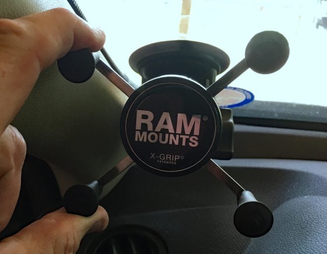 ram-mounts-phone-holder-02