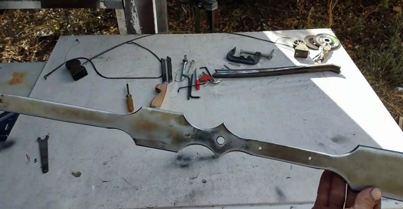 Watch: Making a Solid-Steel Bow From an Old Leaf Spring Watch: Making a Solid-Steel Bow From an Old Leaf Spring