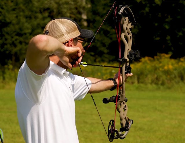 Hoyt Carbon Defiant Rear