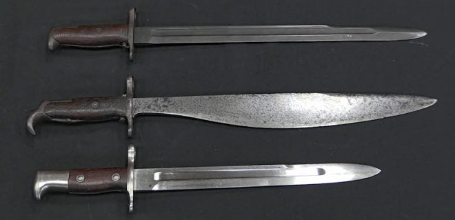 Watch: US M1915 Bolo Bayonet