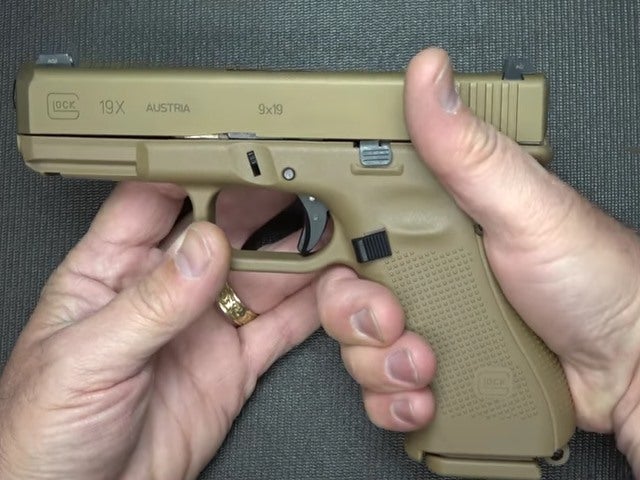 Watch: Glock 19X Handgun Review