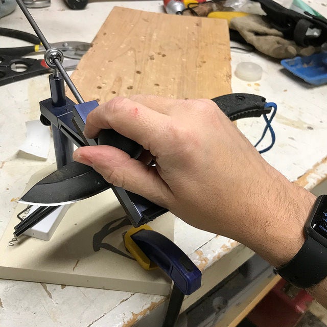 The Viper Sharp Sharpening System Review The Viper Sharp Sharpening System Review