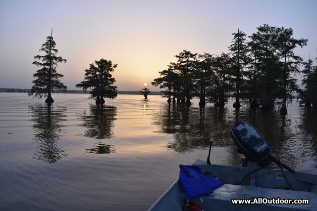 Sunrise on Steinhagen Reservoir while catching fish