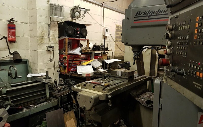 “Illegal Gun Factory” Discovered by British Police “Illegal Gun Factory” Discovered by British Police