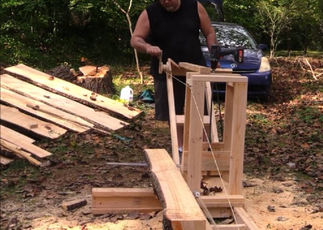 Watch: DIY Chainsaw Mill for Less Than $50
