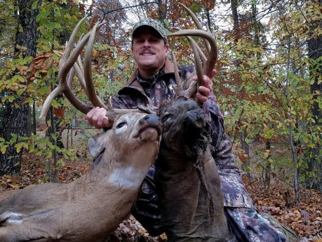 Two-Headed Buck Bagged in Kentucky