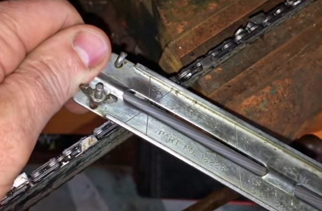 How to Sharpen a Chainsaw Chain — the Right Way