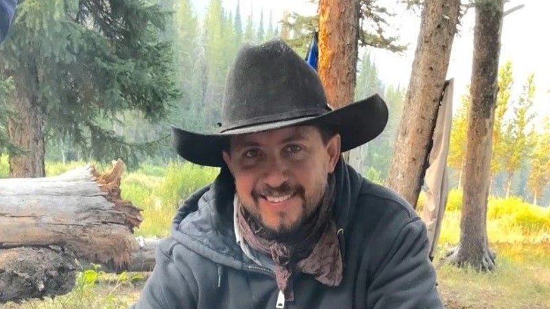 No Round Chambered: Hunter and Guide Defenseless Against Grizzly Bear Attack No Round Chambered: Hunter and Guide Defenseless Against Grizzly Bear Attack