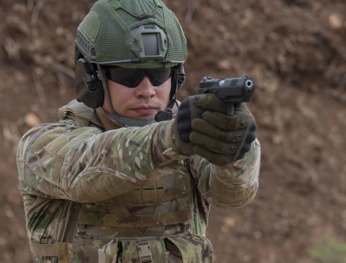 (TACCOM 2019) IWI Jericho II 9mm SA/DA Pistol (TACCOM 2019) IWI Jericho II 9mm SA/DA Pistol
