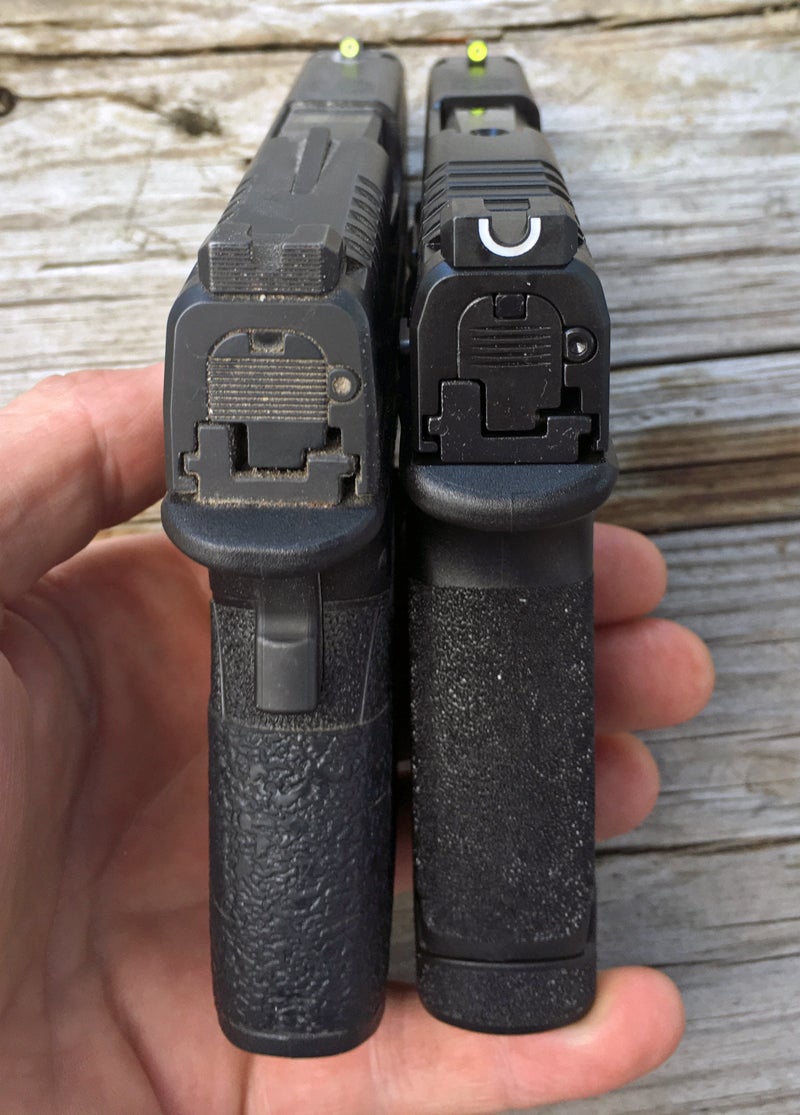 Springfield Armory XD-S Mod.2 3.3 left, Hellcat right. (Photo © Russ Chastain)