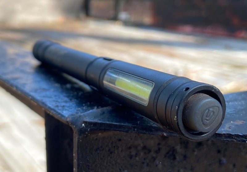 The Stylus Pro COB has a pushbutton switch on the top end. (Photo © Russ Chastain)