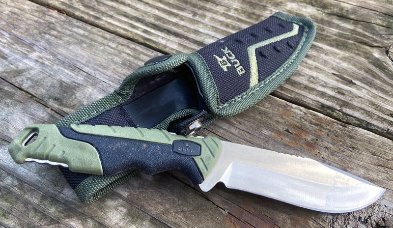 Buck 658 Pursuit Small fixed-blade hunting knife with sheath (Photo © Russ Chastain)
