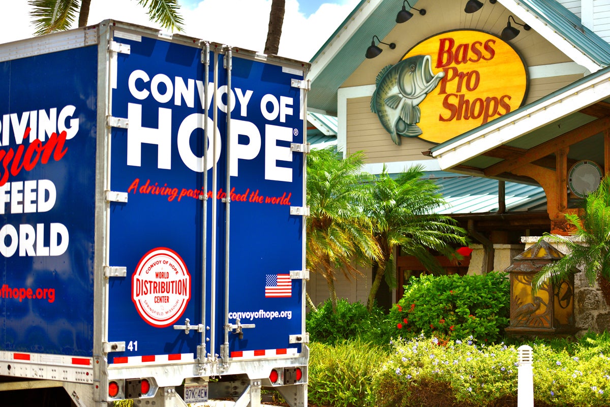Bass Pro Shops Founder Personally Donates 1 Million Masks to First Responders & Health Care Workers Bass Pro Shops Founder Personally Donates 1 Million Masks to First Responders & Health Care Workers