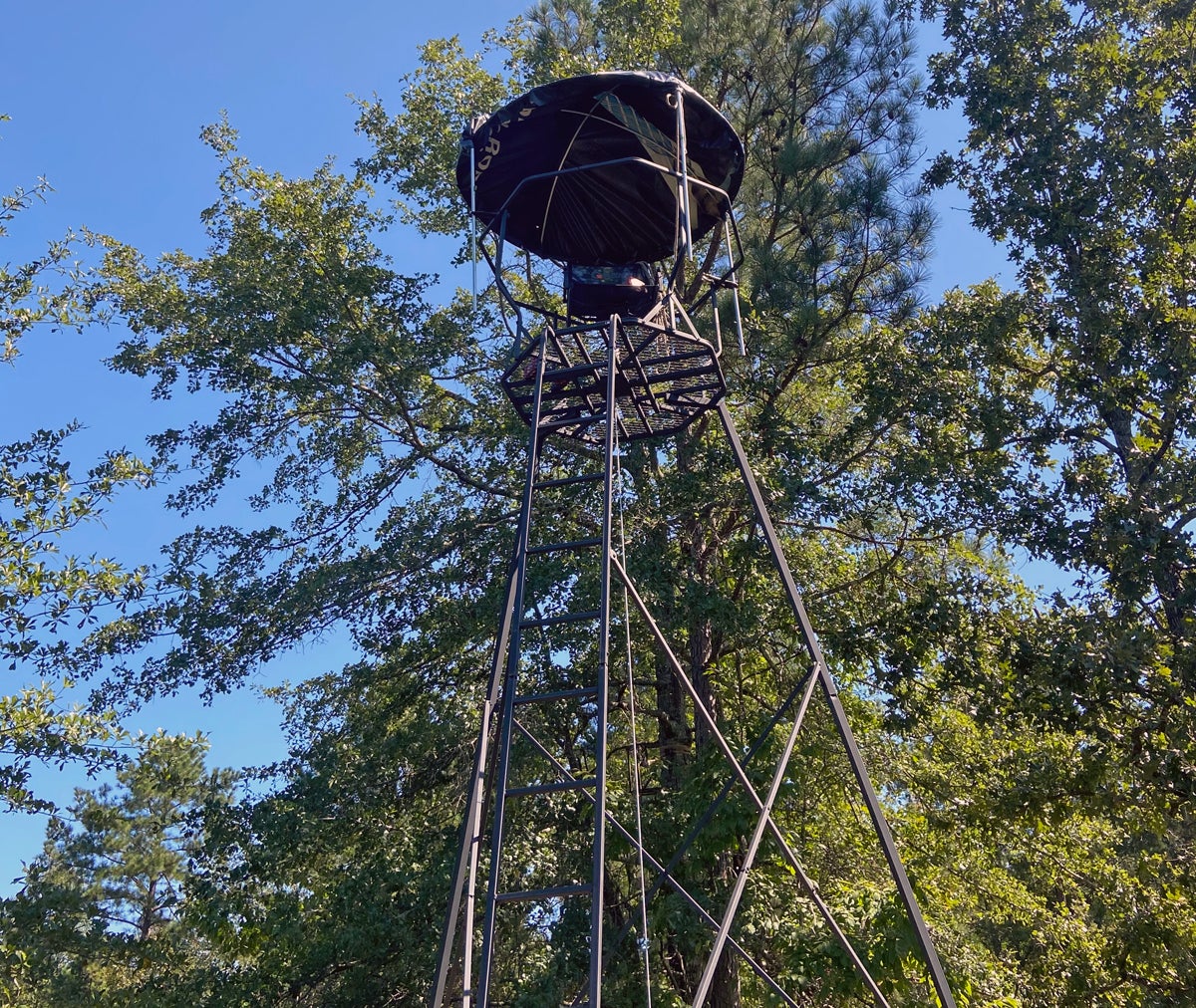 This cover made an immediate difference in comfort and concealment, simply by adding some shade. (Photo © Russ Chastain)