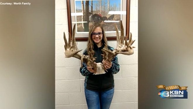 World Record Non-Typical Whitetail Shot by 14-Year-Old Girl in Kansas
