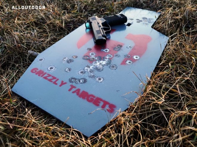 AO Review: Grizzly Targets AR500 IPSC Center Hang Target Package