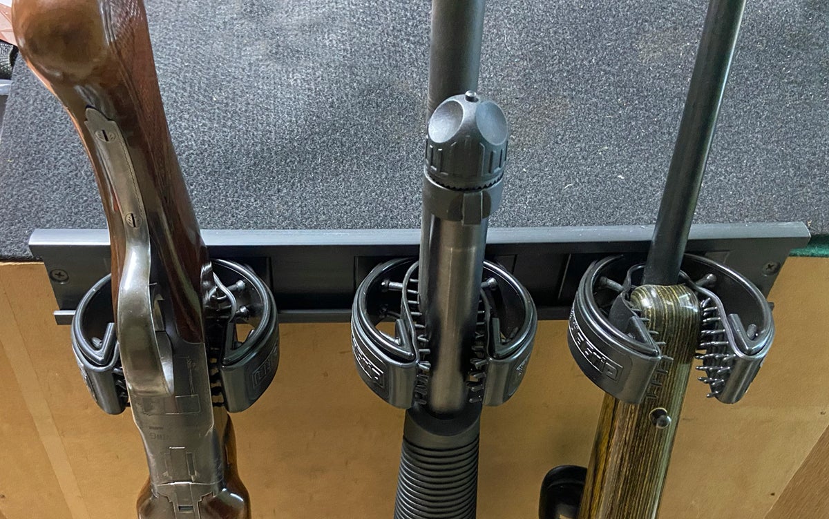 AllOutdoor Review: UtilaGrip Gun Holder Gun Rack