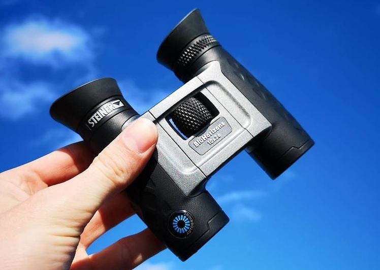 BluHorizon Sunlight Adaptive Binocular from Steiner Optics
