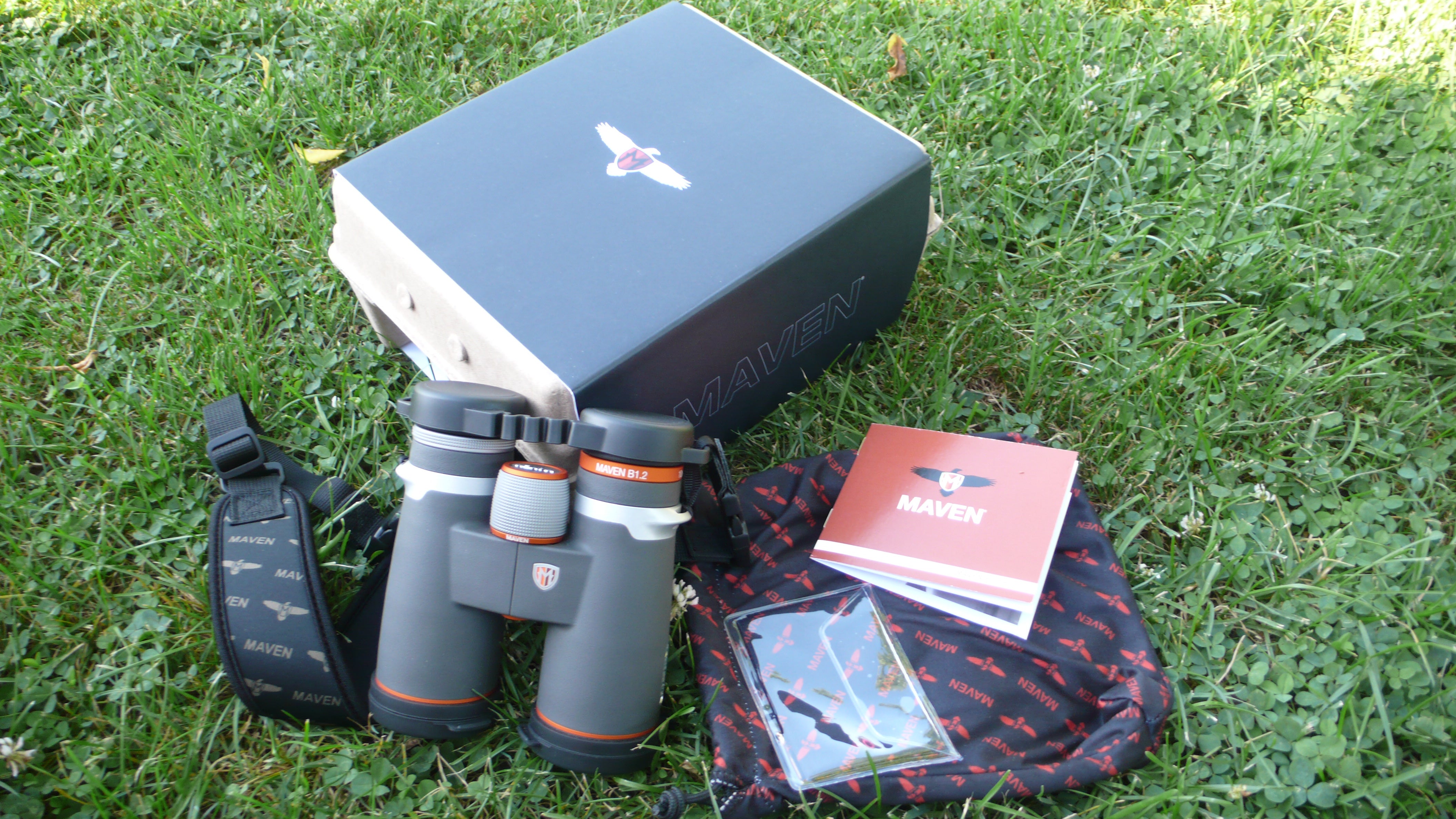 Maven B1.2 Binocular