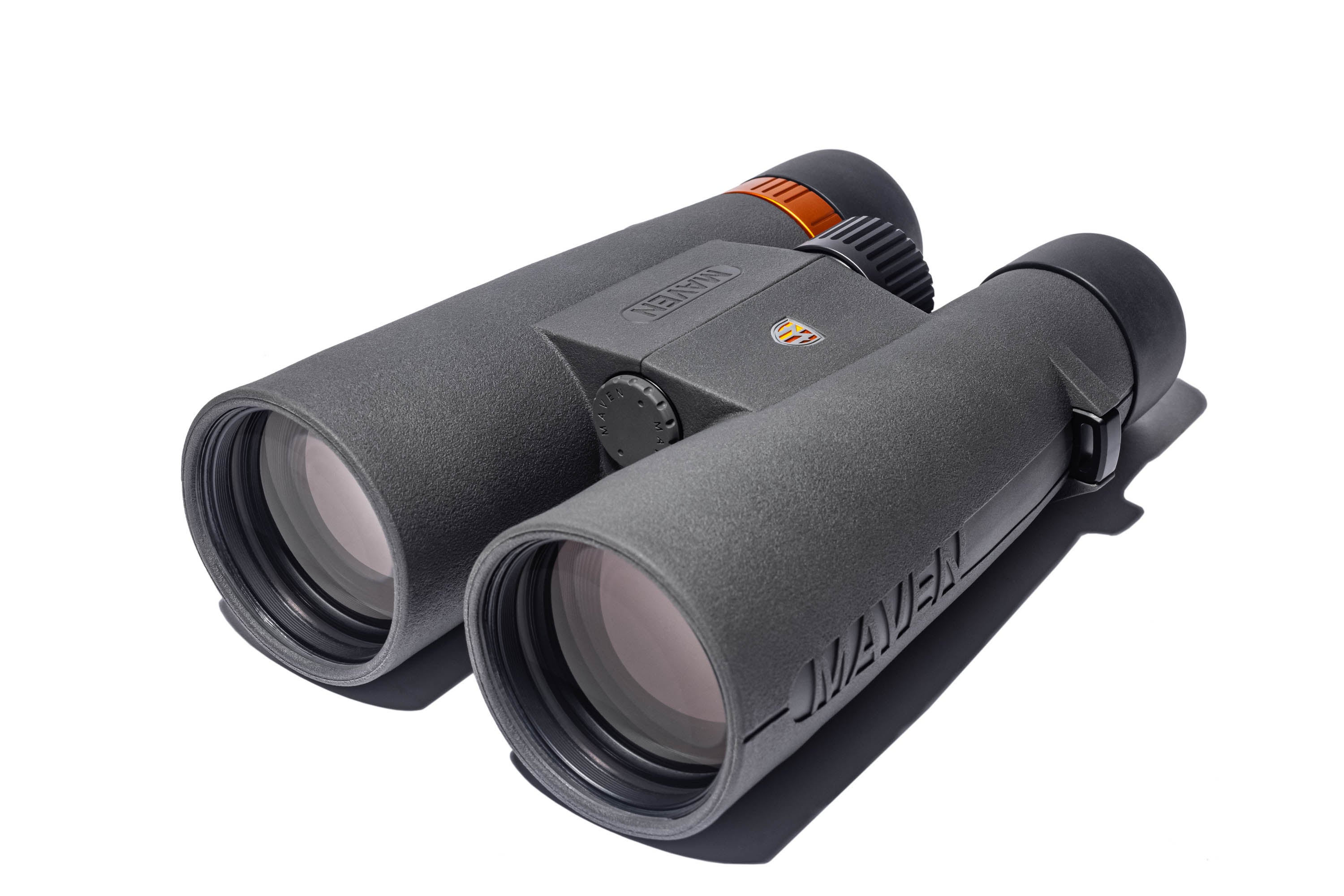 c.4 binoculars