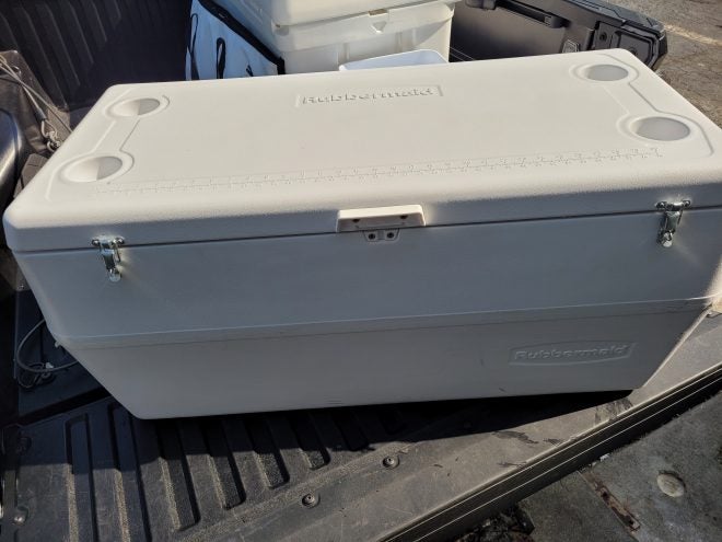 DIY: Upgrading my Old Busted Cooler into a Bootleg Yeti