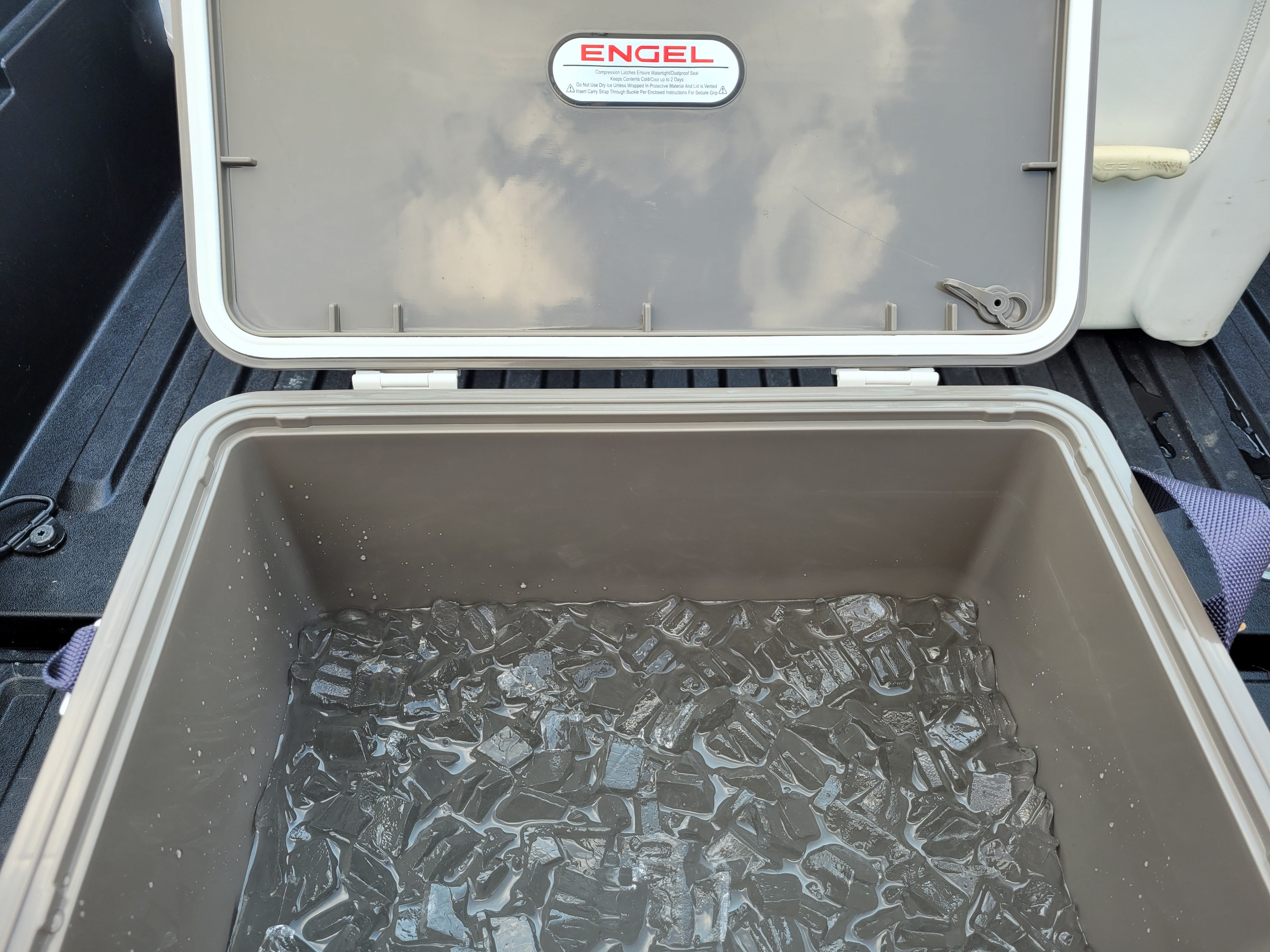 AllOutdoor Review: Engel 30qt Live Bait Drybox/Cooler