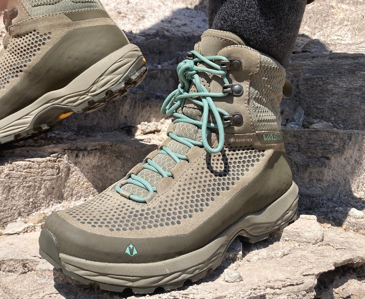 Vasque vibram hiking boots deals women's