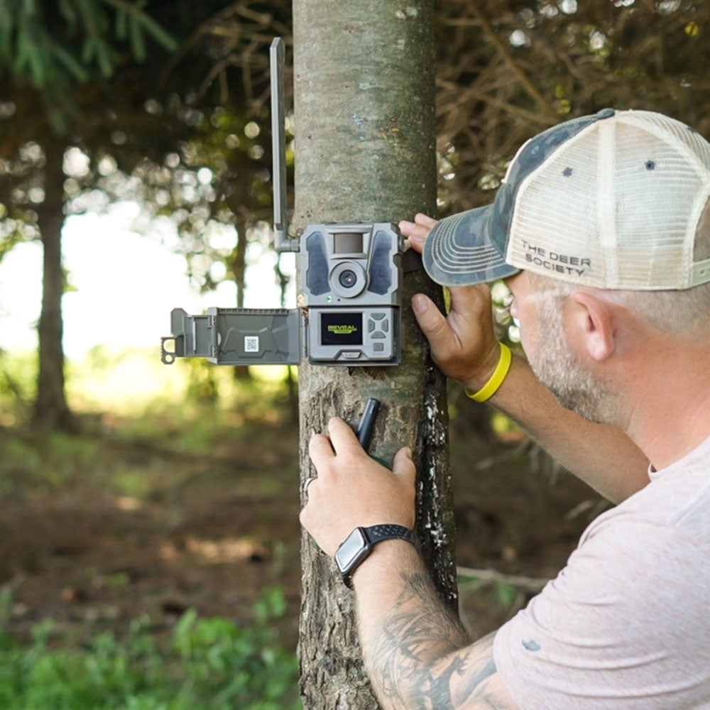 TACTACAM Unveils the New REVEAL X-PRO Cellular Trail Camera