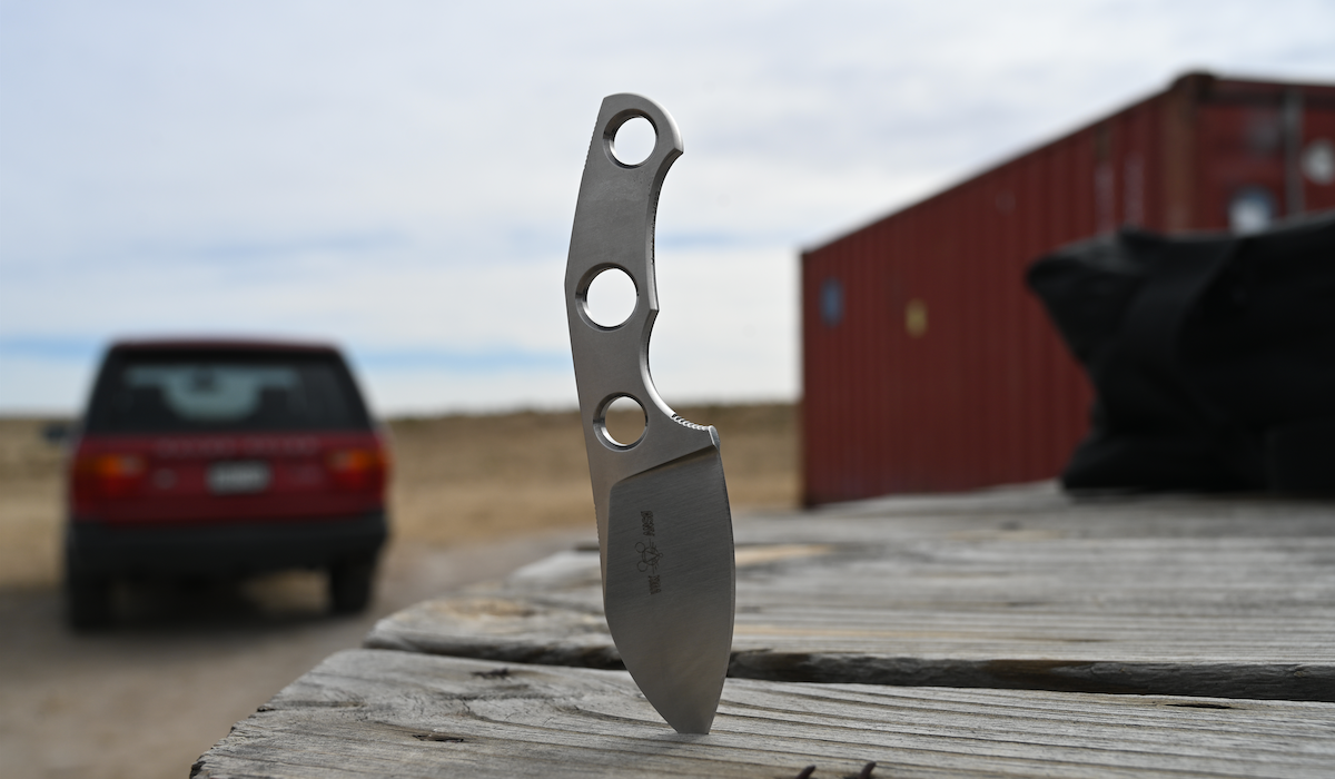AllOutdoor Review: The GiantMouse GMF1-FS Fixed Blade