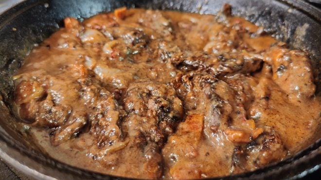 Backwoods Kitchen: Venison Liver and Onions in Bacon Beer Gravy