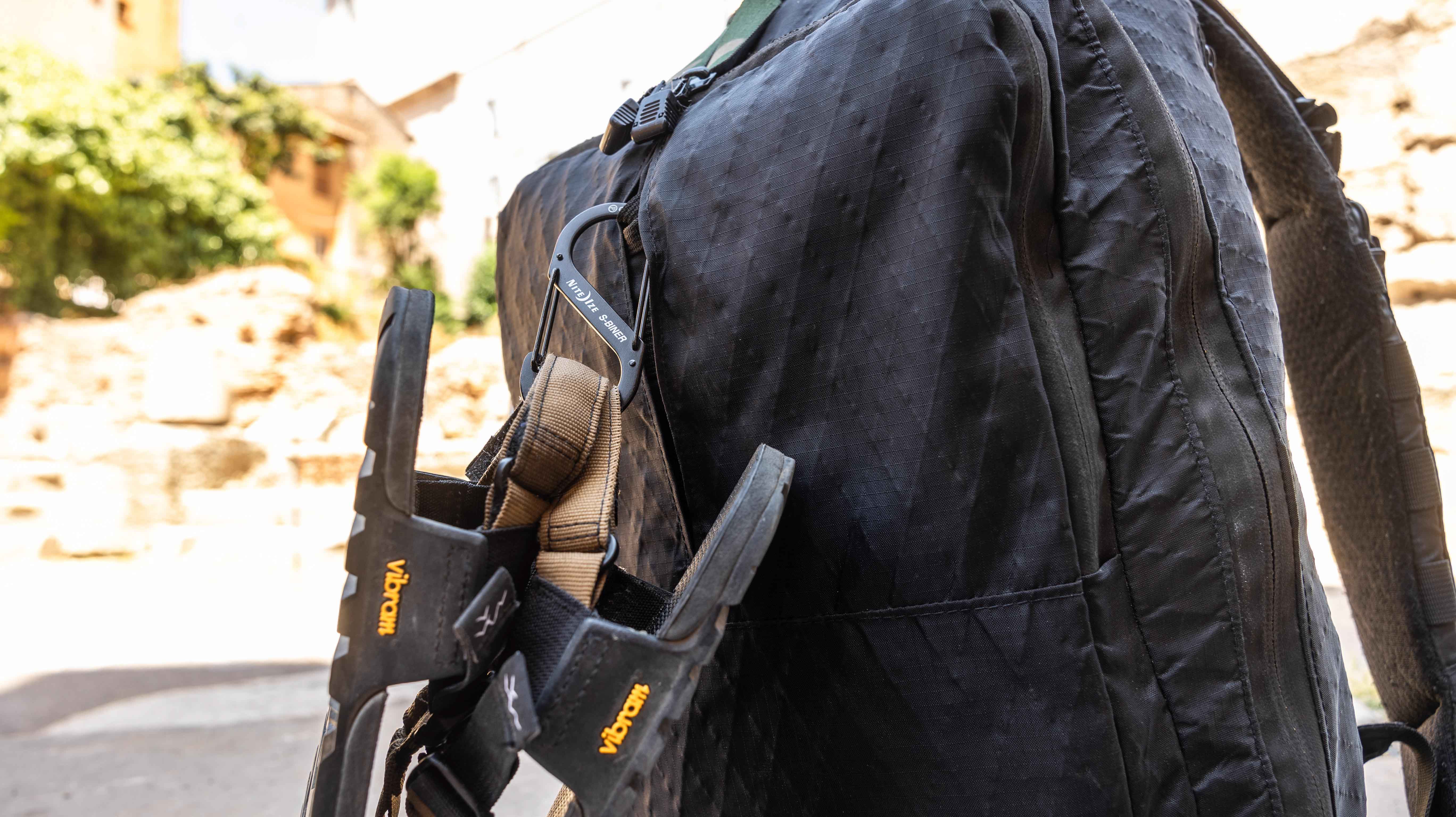 AO Review: Triple Aught Design Axiom 24 Pack - 