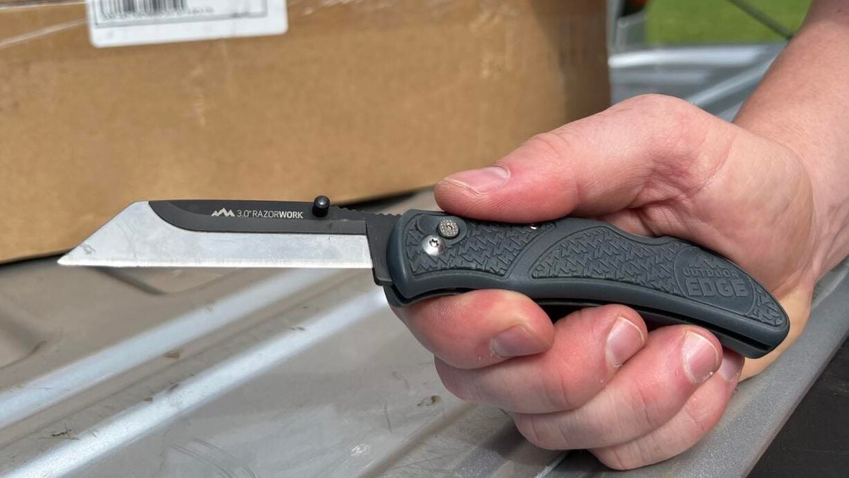Introducing Outdoor Edge’s Latest 2.5″ RazorWork Utility/Work Knife Introducing Outdoor Edge’s Latest 2.5″ RazorWork Utility/Work Knife